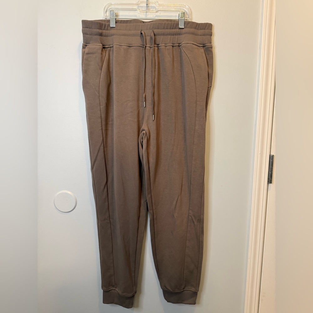 Lulu-B Women’s Scuba Jogger Sweatpants in Taupe Brown Size 14